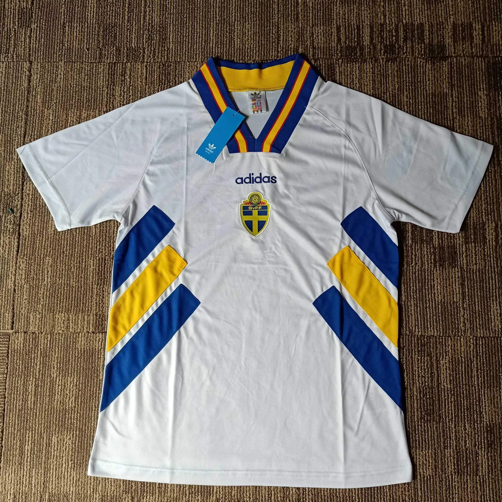 1994 Sweden away kit - 图片 2
