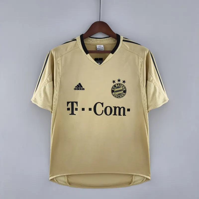2004-2005 Bayern Munich Jersey retro kit