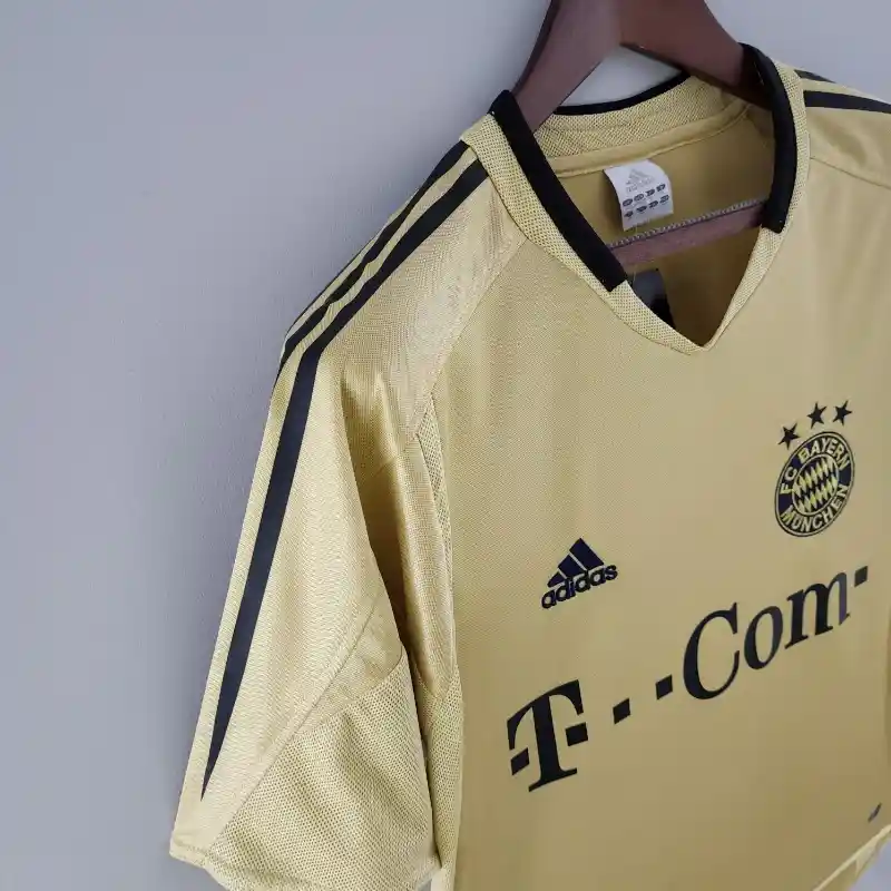 2004-2005 Bayern Munich Jersey retro kit - 图片 2