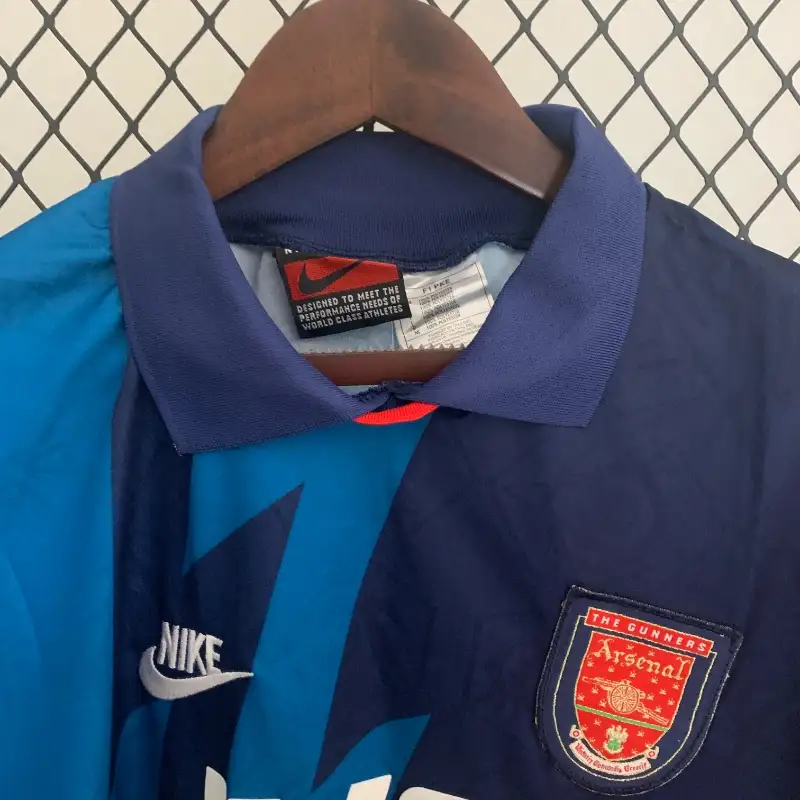 1995-1996 Arsenal Long Sleeve Jersey retro kit - 图片 4