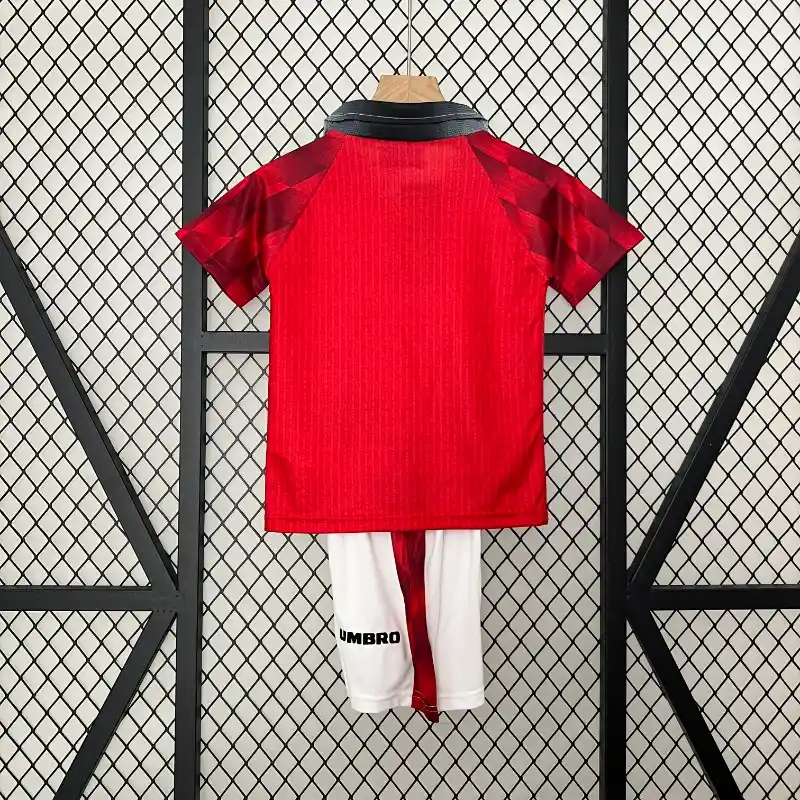 1996-1997 Kids Manchester United Jersey retro kit - 图片 8