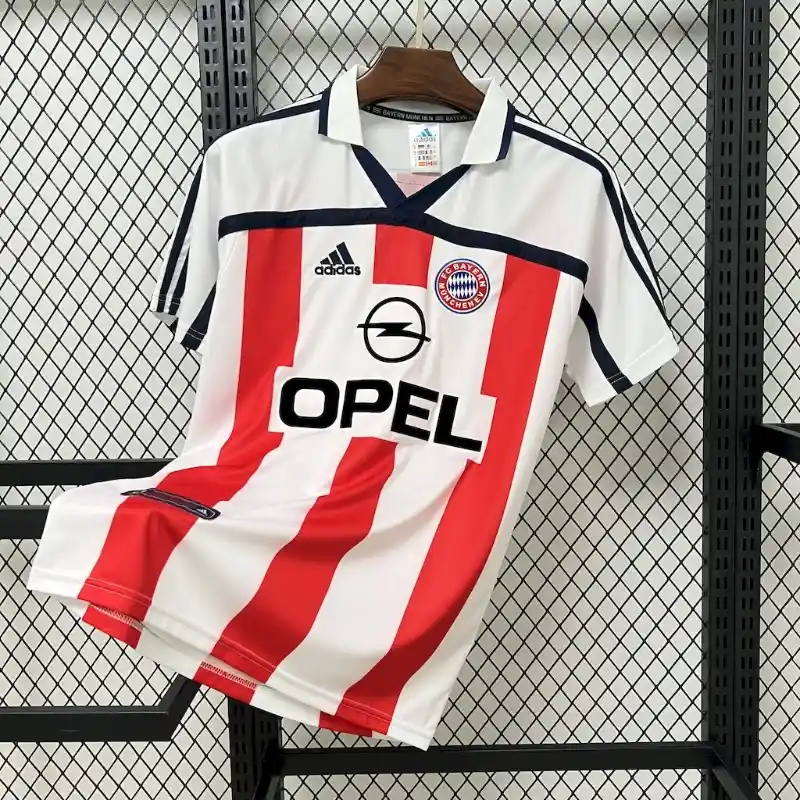 2000-2001 Bayern Munich Jersey retro kit