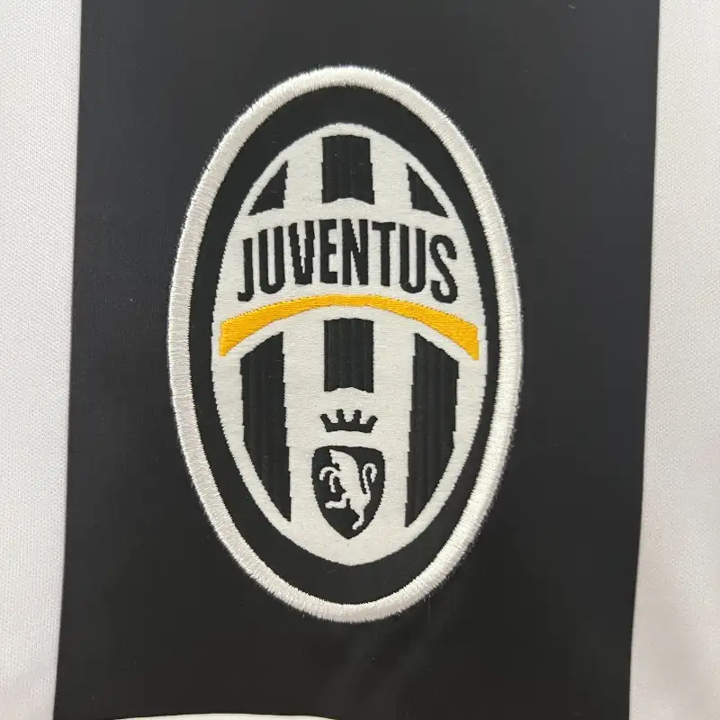 2004-2005 Juventus Jersey retro kit - 图片 3