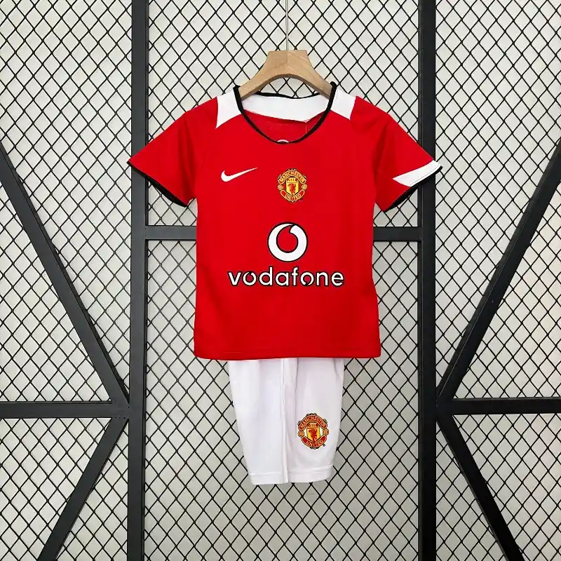 2005-2006 Kids Manchester United Jersey retro kit