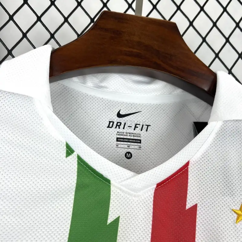 2010-2011 Juventus Jersey retro kit - 图片 4