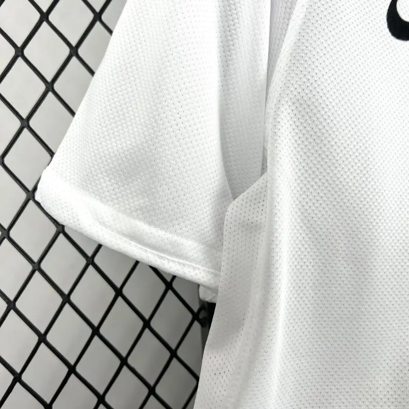 2010-2011 Juventus Jersey retro kit - 图片 5