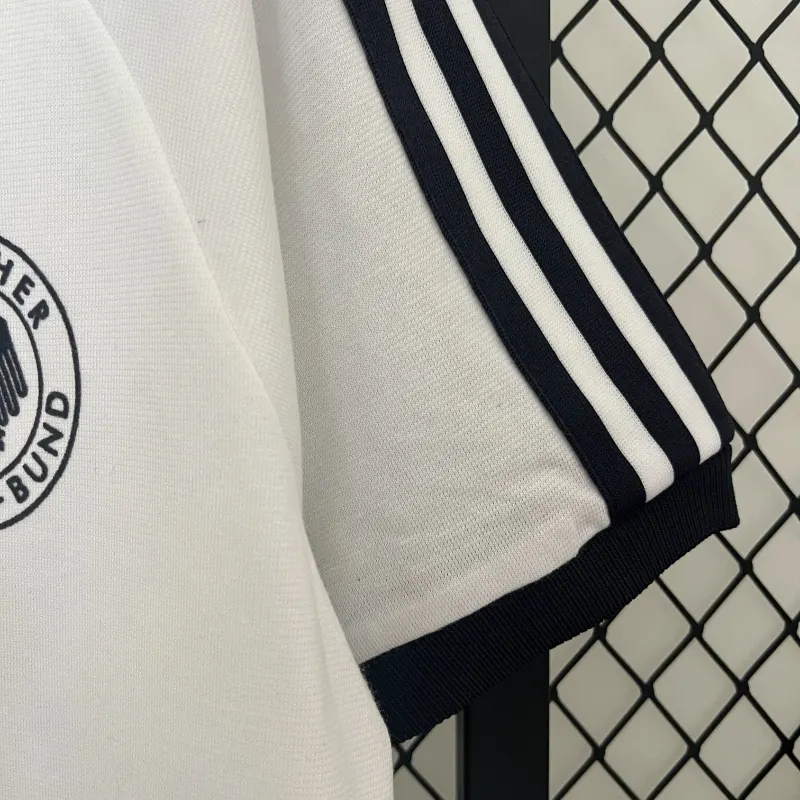German Special Edition White Soccer retro kit - 图片 5