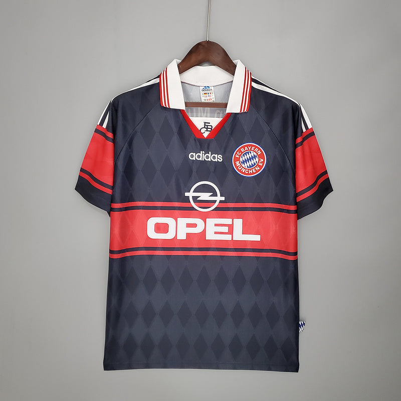 1997/99 Bayern Munich kit
